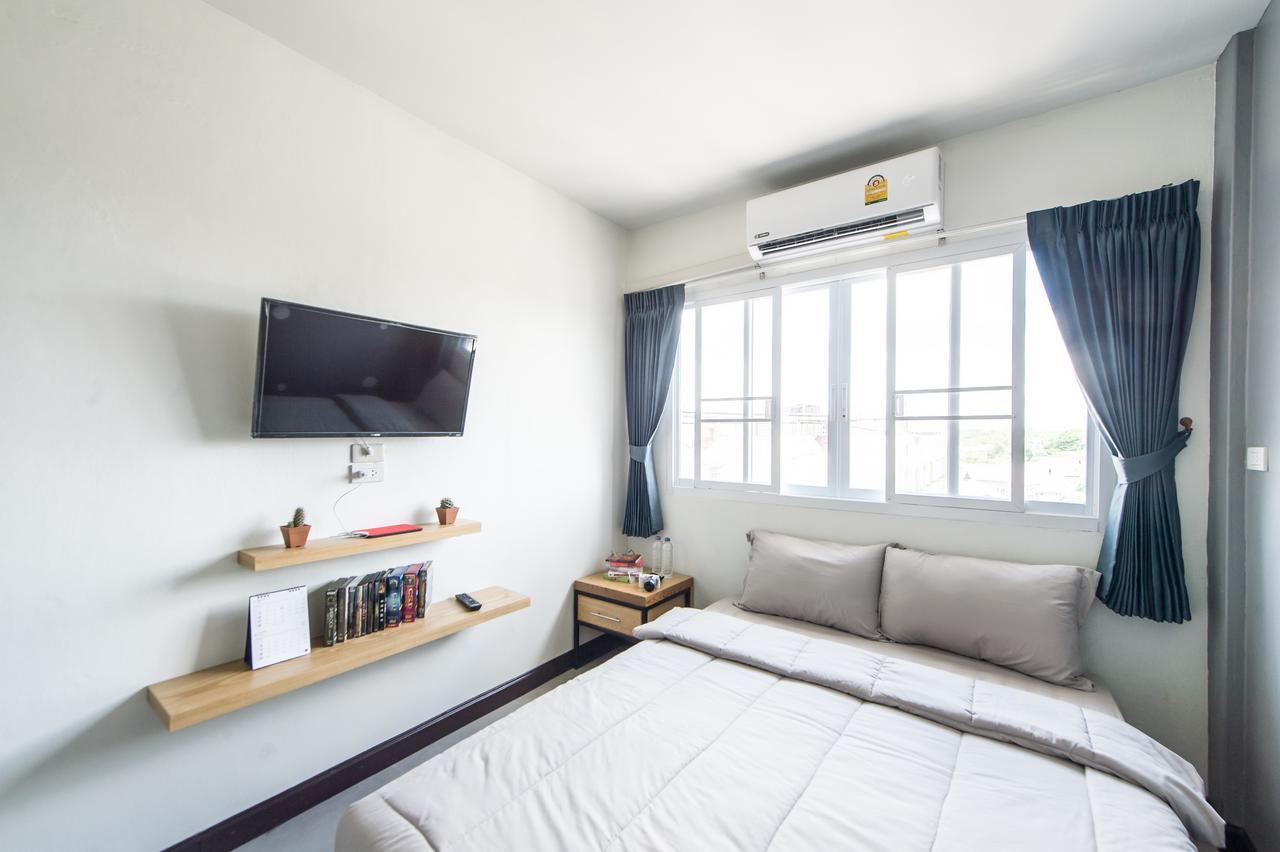 Full stop. Hostel Chiang Mai Exterior foto